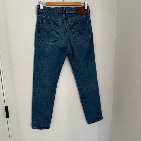 Levi’s Wedgie Icon Fit Jeans Medium Wash Size 27 Women’s Cotton Low Stretch Crop - Picture 9 of 12